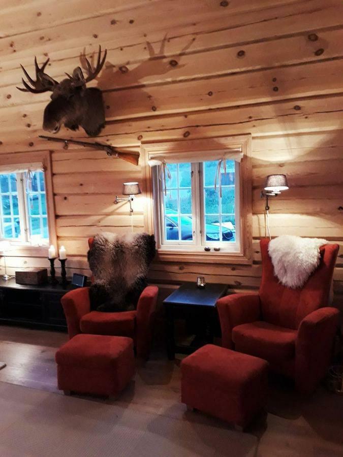 Blazerbu Four-Bedroom Chalet Myro Extérieur photo